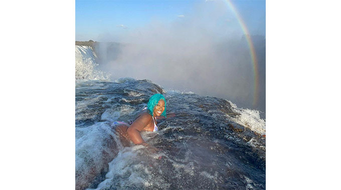 JUST IN: Spice visits Victoria Falls