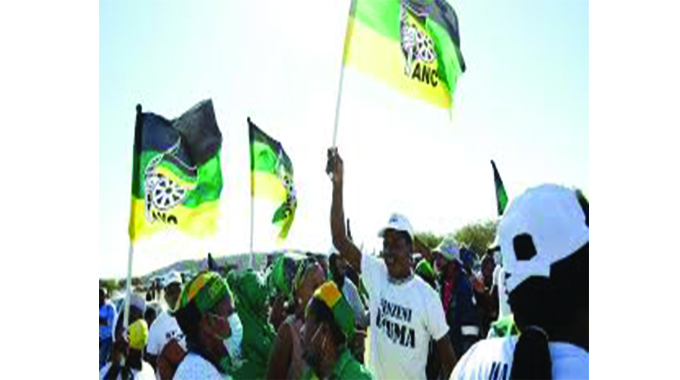 Hundreds rally to support Zuma before jail deadline