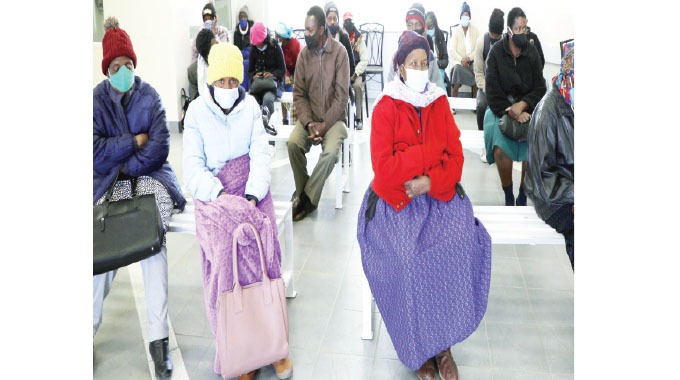 COMMENT: Super spreader danger at vaccination centres