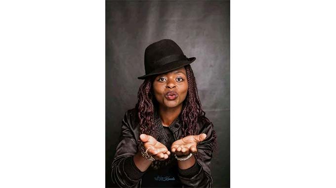 Gugue, Luminous headline Iyasa Prove show
