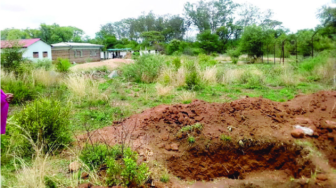 Fly-by-night panners invade Inyathi Hospital