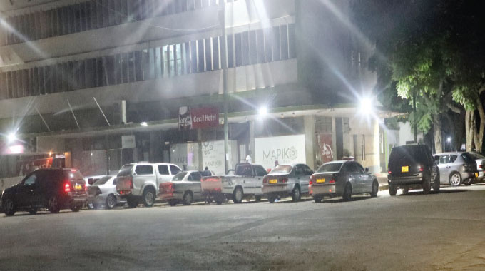 Police warn revellers against lockdown violations