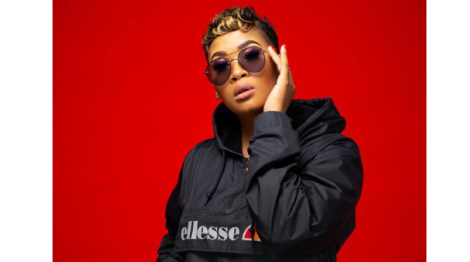 Lady Du exposes exploitive management