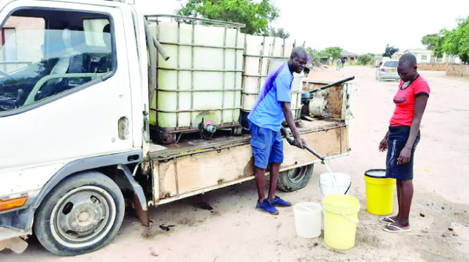 Beitbridge man cashes in on water crisis