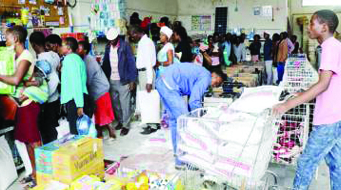 ‘China shops’ low prices hailed