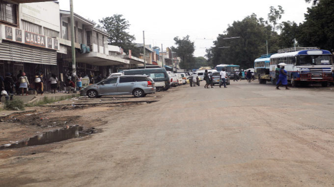 $800 million boost as BCC resumes suspended road works