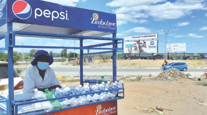 Beitbridge water vendors in brisk business