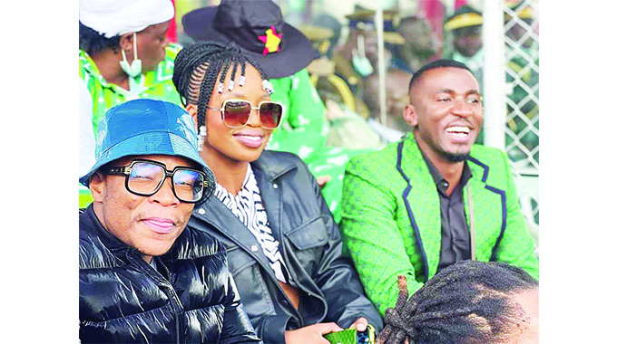 ZRP mass displays wow Master KG
