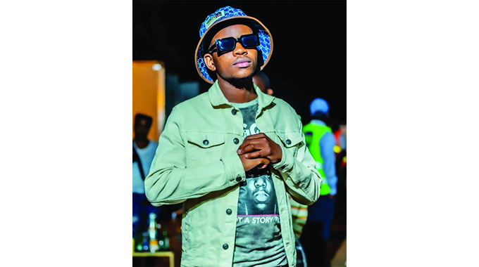 With/without Daliwonga, Monate Friday show will go on