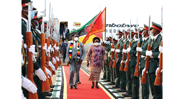 Zim, Moza upgrade relations