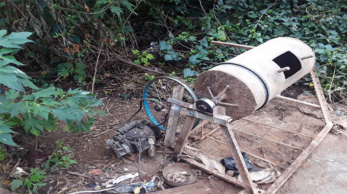 Two Zimbabweans arrested for illegal mining in South Africa
