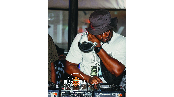 DJ Nite Freak trashes local female DJs