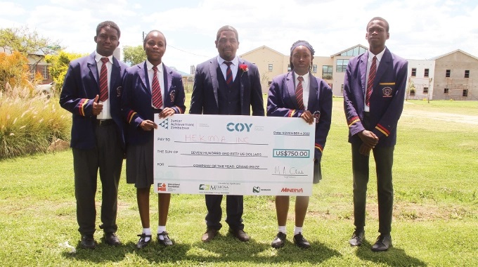 Zimbabwe school wins global award for study app