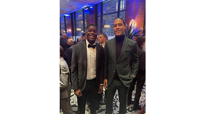 Munetsi rubs shoulders with global superstars