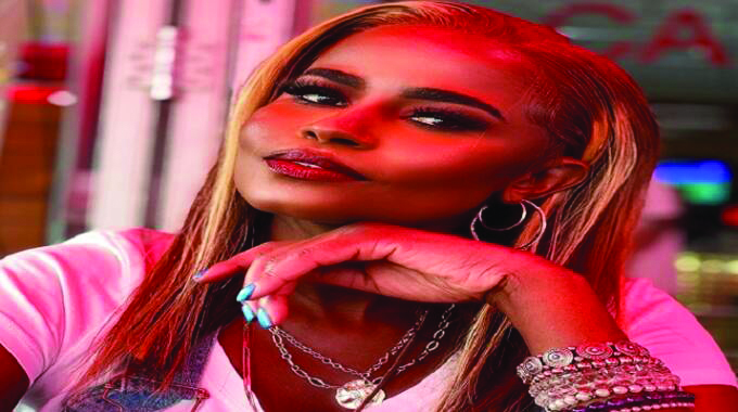 Zimbabwe’s amazing Nomina releases sizzling collabo with Sean Kingston