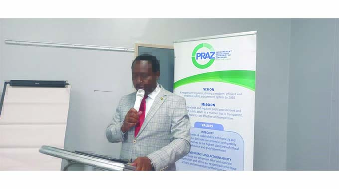 PRAZ holds workshop for journalists
