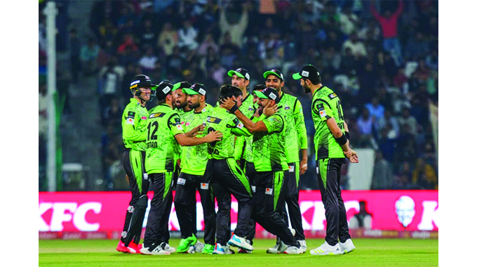 Qalandars go four points clear at the top in Pakistan Super League