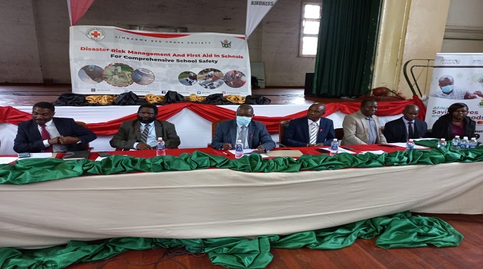 500 teachers undergo disaster training