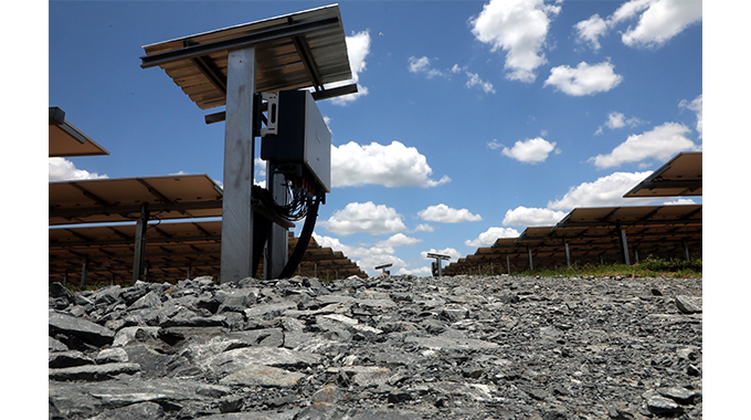 Private sector commended for investing in solar energy