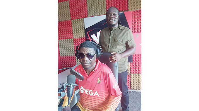 Blind sportscaster Obert Sithole conquers the impossible … Zimbabwe’s General Van Click