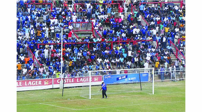 DeMbare summoned by PSL over pitch invasion, missile throwing