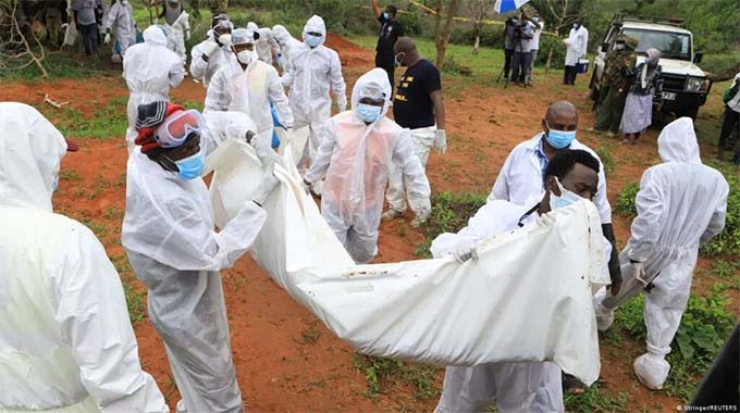 Kenya starvation cult: The unbearable stench of mass graves