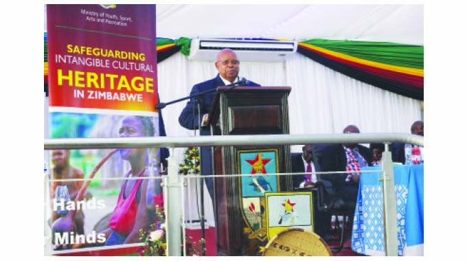 Call for language Act, Board