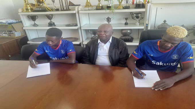 DeMbare raid Dulibadzimu United