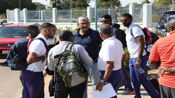 Ireland, Sri Lanka touch down for Qualifiers