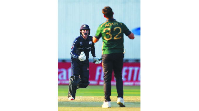 Scotland in last ball win