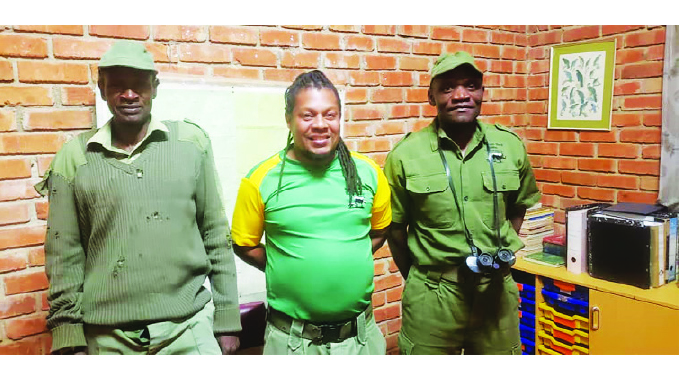 Brave rangers successfully drive stray black rhino back to MBRC