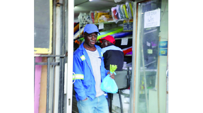 Zimbabwe dollar demand soars, local currency strengthens for the third time
