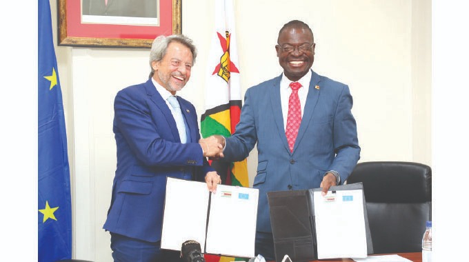 Zim, EU sign agreement on polls