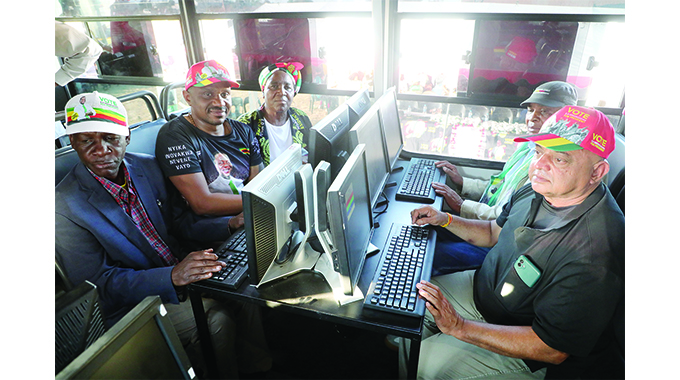 Modi donates US$120 000 computer bus