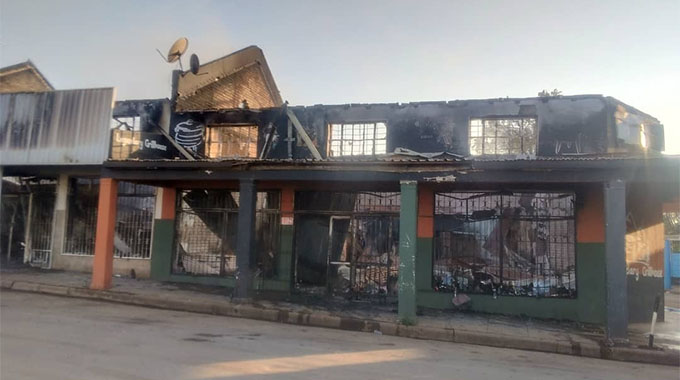 Fire guts Kadoma food outlet