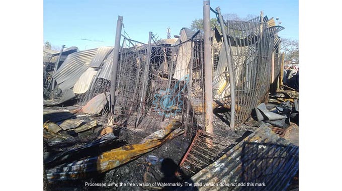 Flea market burnt down by fire