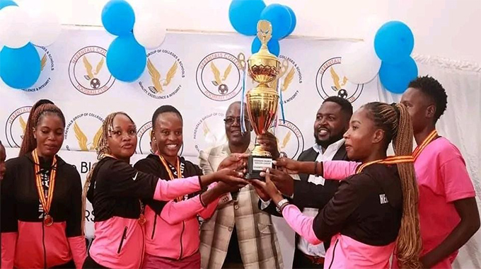 Invincible Herentals Queens crowned champions