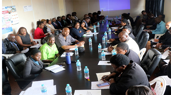 Minister blasts slothful civil servants