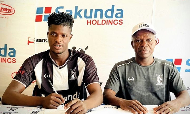 Gillian Nyathi extends his stay at Highlanders