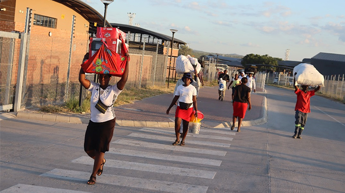 Gas leak at border forces authorities to re-route traffic