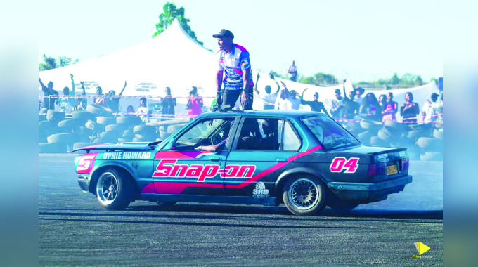 Drifters, DJs, and daring stunts…Burnout blitz takes Gweru by storm