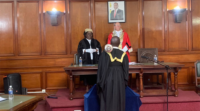 Minister appeals to mining companies in Hwange