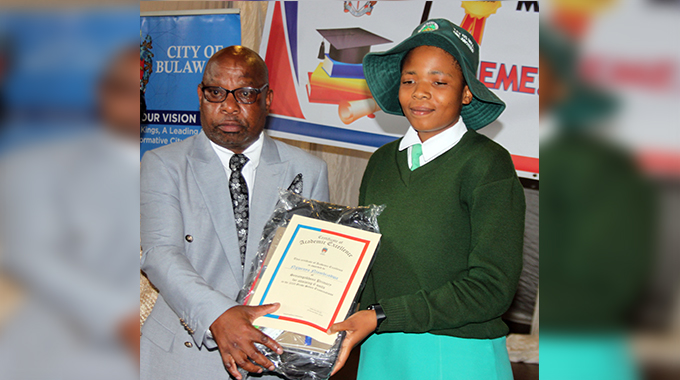 BCC honours top performing schools, learners