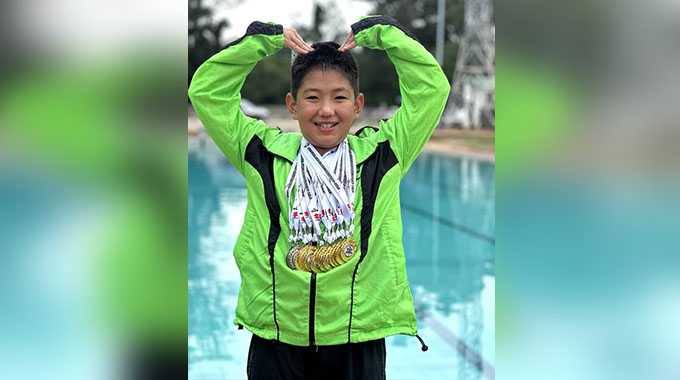 Stingrays’ Qiao dominates swim event