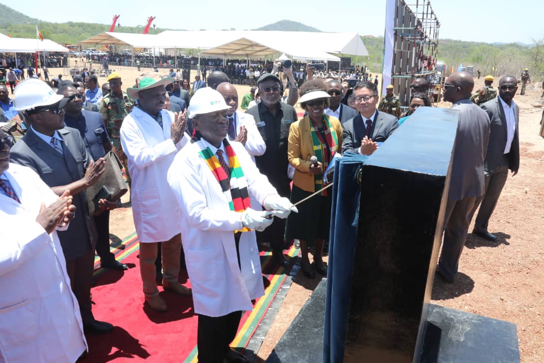 President Mnangagwa unveils plaque to mark ground-breaking of 720MW Energy Project in Hwange