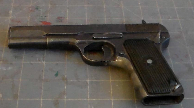 Children play cops & robbers with real gun