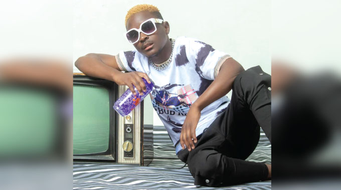 Mushikashika driver robbed of car at knifepoint